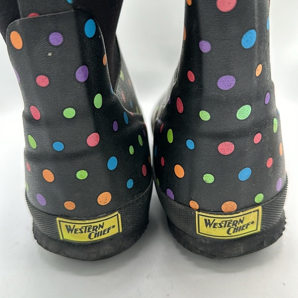 Western Chief black polka dot rain boots, size 6 - Picture 9 of 11